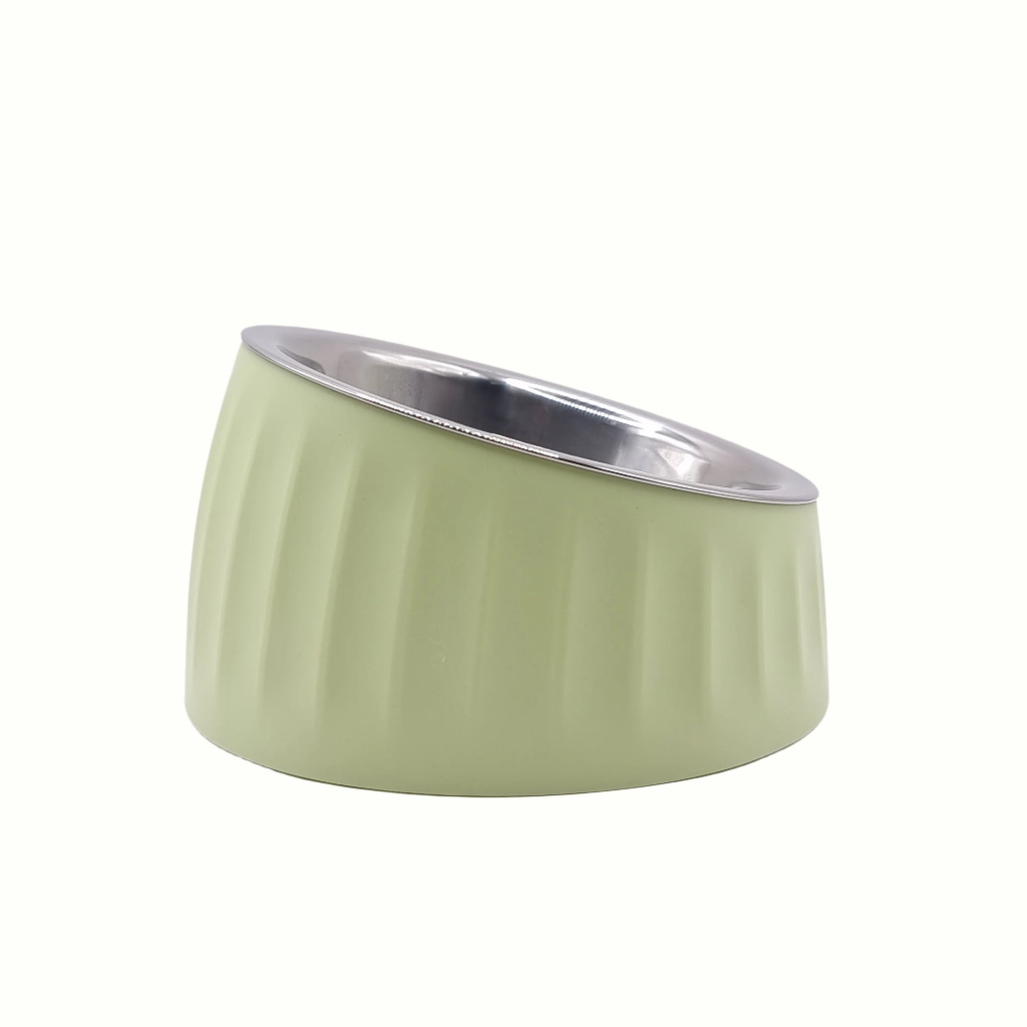 Raised and tilted green food and water bowls for cats and dogs
